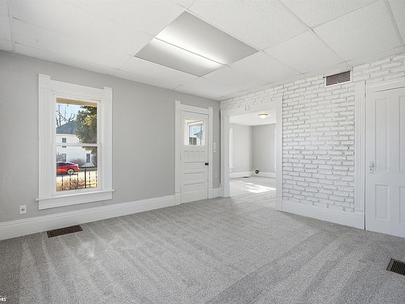 5th image of 301 State St