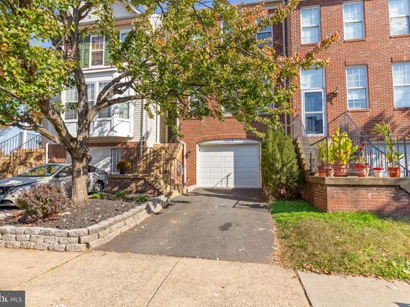 14618 Flower Hill Dr, Centreville, VA 20120