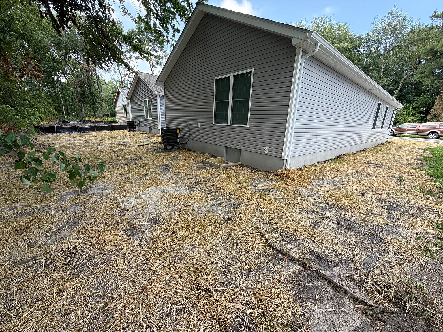 3 bed, 1450 sqft, $2,100 — Photo 3