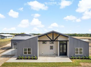 751 Mosley Rd, Ennis, TX 75119