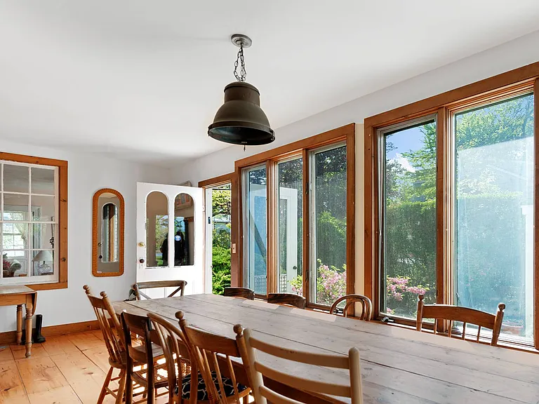 31 Glover St — Photo 6