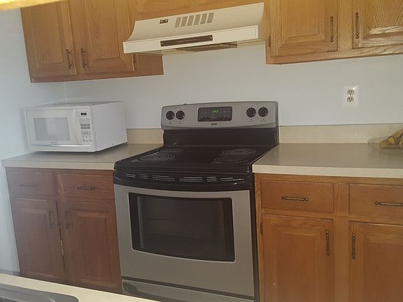 2nd image of 49 Carlisle Ct