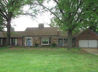 3931 Dunn Rd, Hazelwood, MO 63042