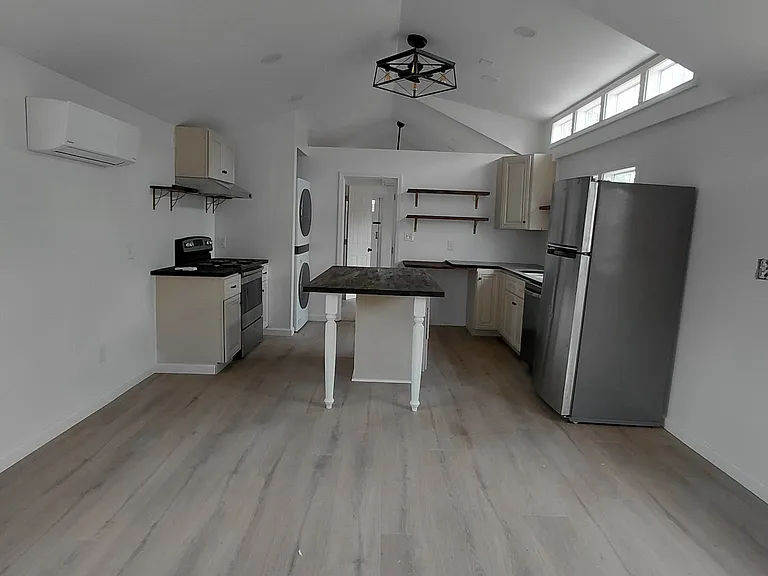 1815 Wilmington St #B — Photo 8
