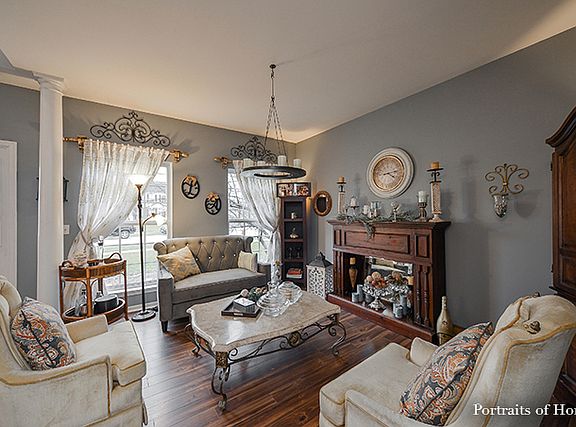 5th image of 22536 Reserve Cir
