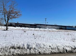 1 Gatehouse Rd, Sanford, ME 04073