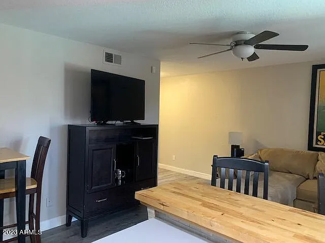 1402 S Jentilly Ln #104 — Photo 9