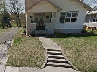 325 E Sycamore St, Independence, KS 67301