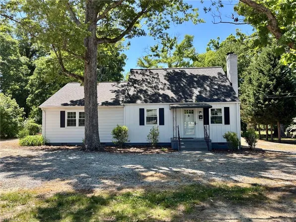 3508 Groometown Rd, Greensboro, NC 27407