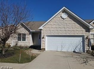 837 Stonewater Dr, Kent, OH 44240