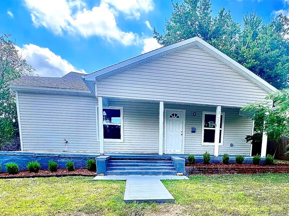 805 W 12th St, Cisco, TX 76437