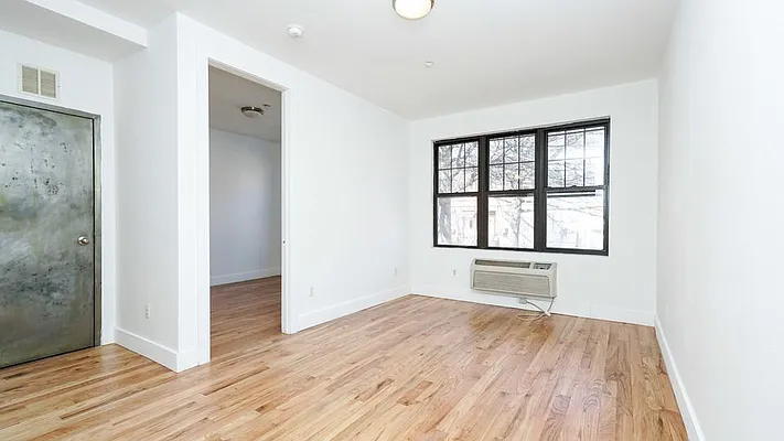 Rented by Nooklyn NYC LLC | media 27