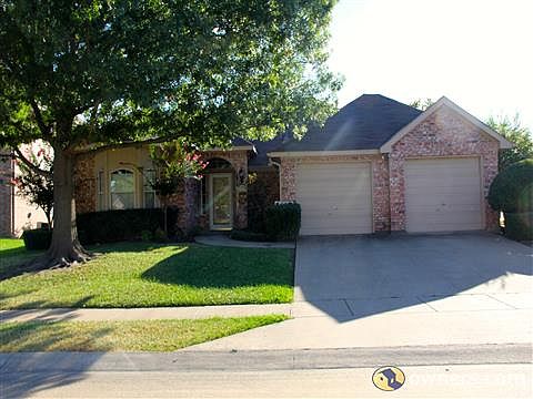 1st image of 300 Loma Alta Dr