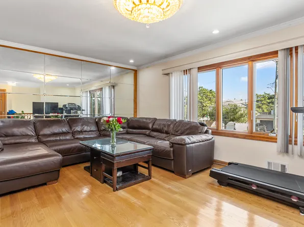 91-11 163rd Avenue image 2 of 15