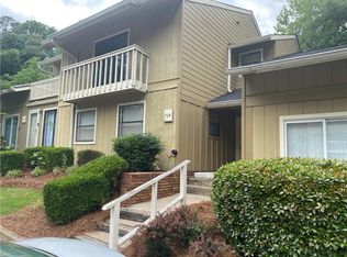 728 Somerset Ct SE, Marietta, GA 30067