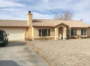 15362 Washoan Rd, Apple Valley, CA 92307