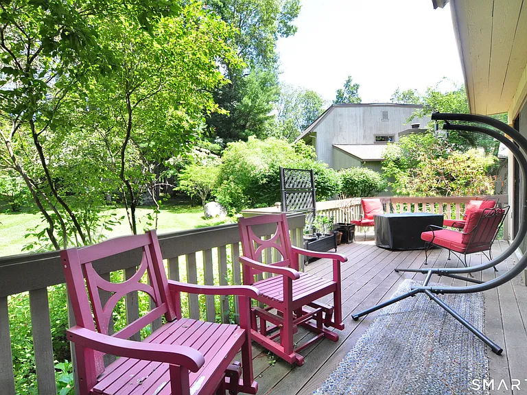 16 Applewood Ln #16 — Photo 34