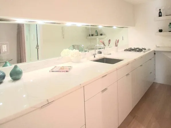 153 East 57th Street image 2 of 5