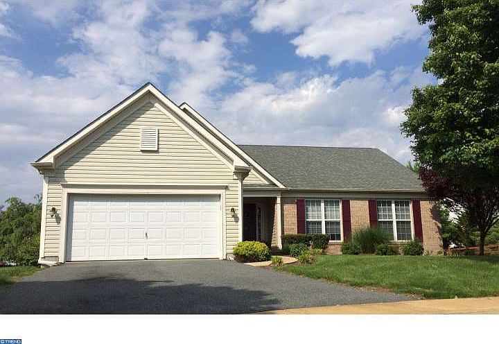 1st image of 4 Wadkins Ct