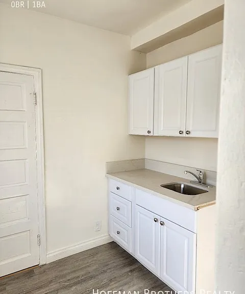 2694 James M Wood Blvd #7 — Photo 4