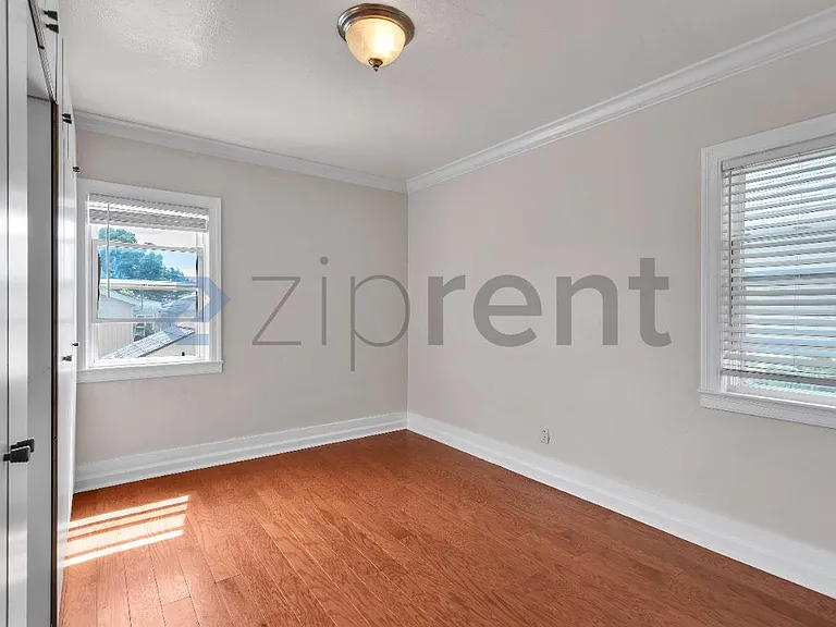 8521 Dowling St — Photo 13