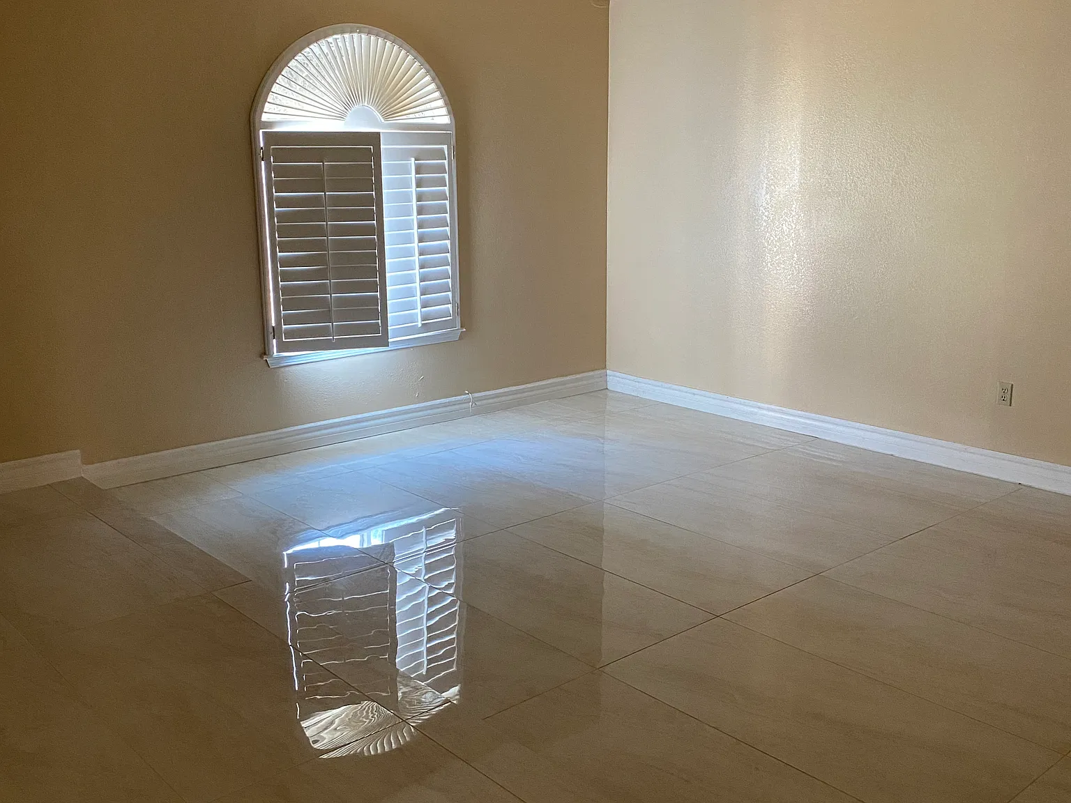 4 bed, 1640 sqft, $1,800 — Photo 3