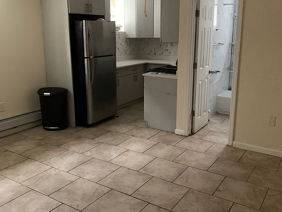 2nd image of 11935 196th St