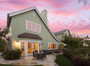 105 Alpine Ter, Oakland, CA 94618