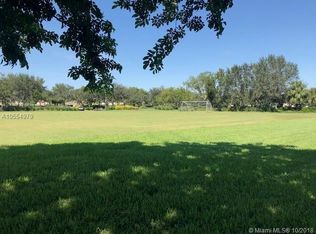 1499 Maple Dr #1499E, Weston, FL 33327