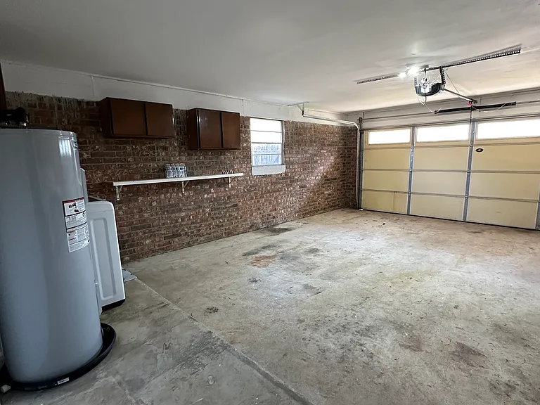 1661 Bartlett Ave — Photo 20