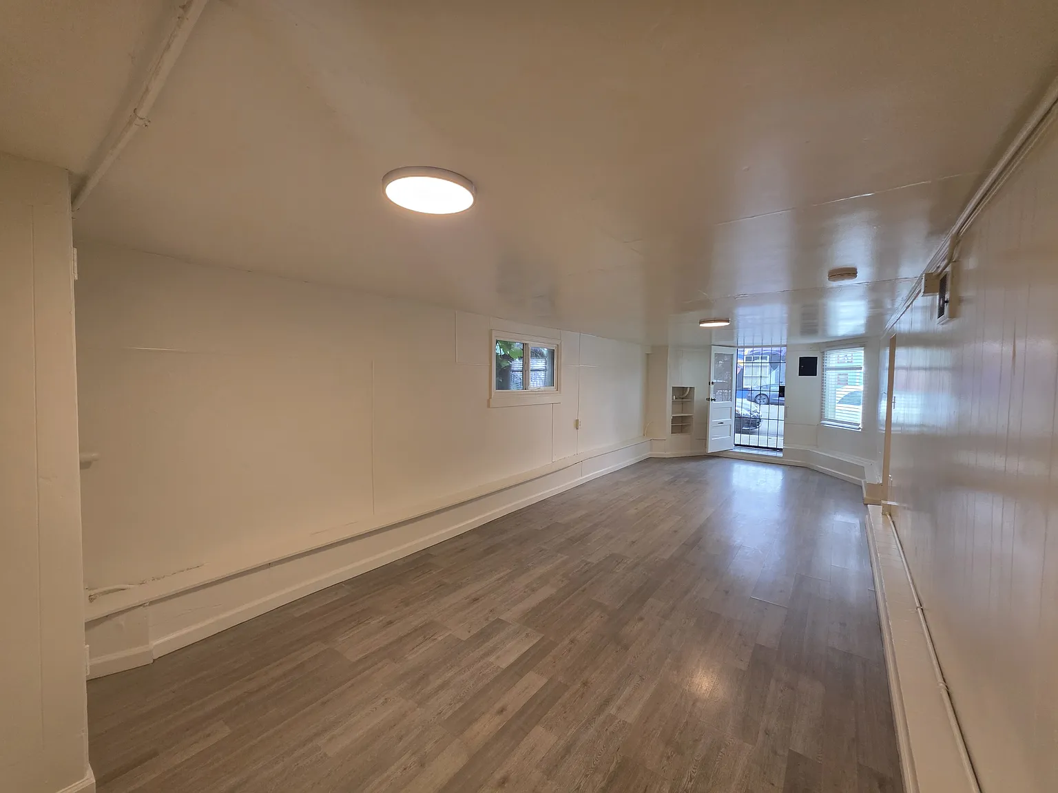 3 bed, 1200 sqft, $2,250 — Photo 1