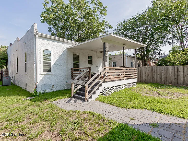 2784 Lydia St — Photo 32