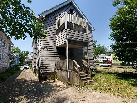 2nd image of 3325 E 125th St