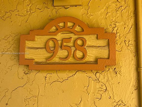 4th image of 958 Coral Club Dr #958