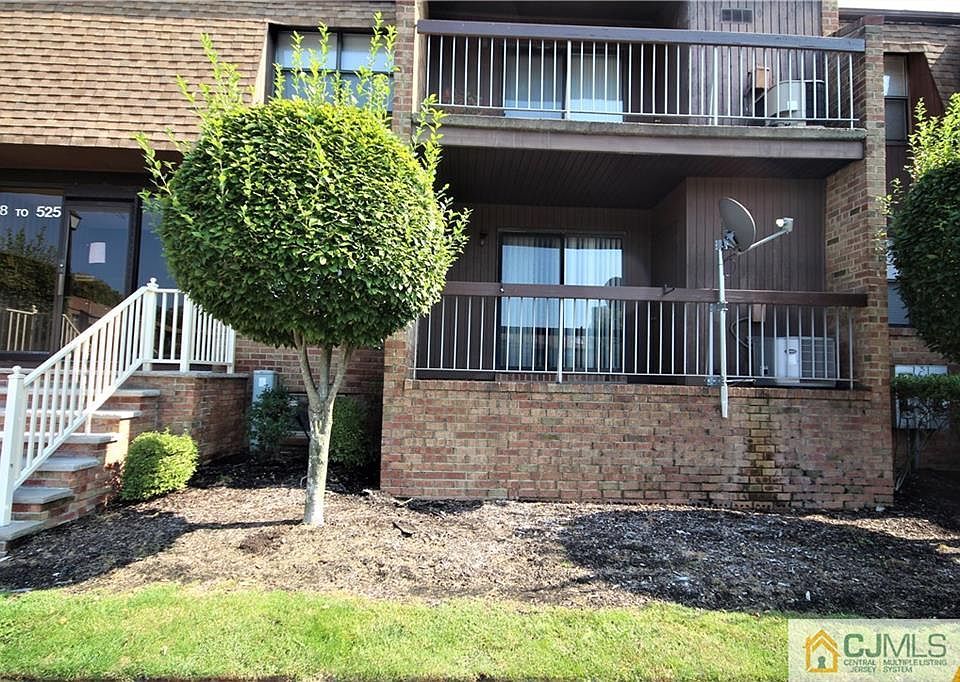 1st image of 518 Sharon Garden Ct #518