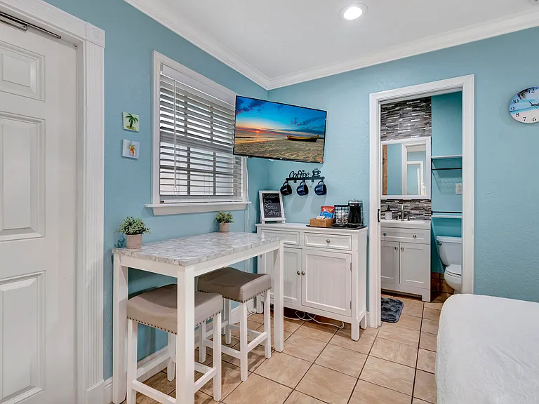 310 Gulfstream Dr — Photo 40