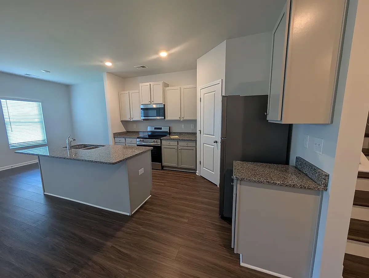 Building Photo - 108 Brexley Dr