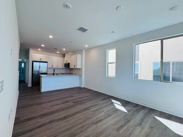 1311 N Pinecrest Paseo, Ontario, CA 91762