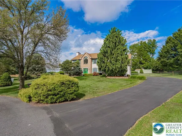 1672 Burdell Ln, Alburtis, PA 18011