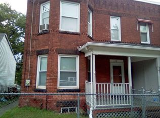 28 Clinton Ave, Holyoke, MA 01040