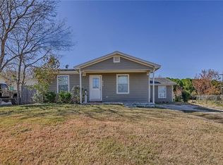 654 Mirike Dr, White Settlement, TX 76108