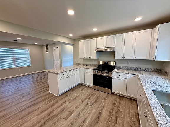 2nd image of 427 Mount Airy Rd #1