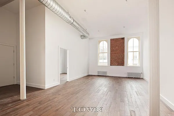 Rented by Town Residential | media 27