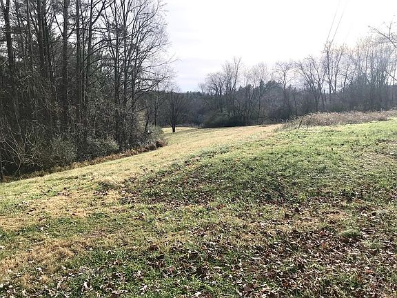 5th image of 520 Nelson Ln