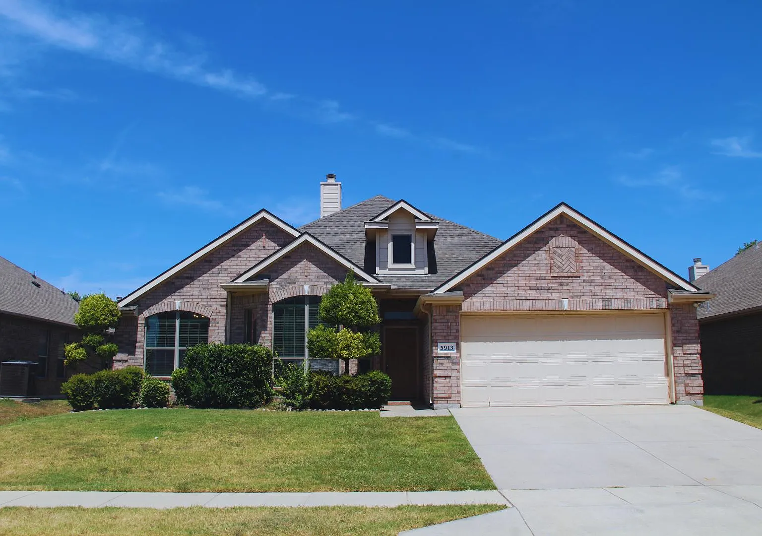5913 Haven Lake Way — Photo 1