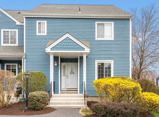 904 Windsor Ln, Brewster, NY 10509