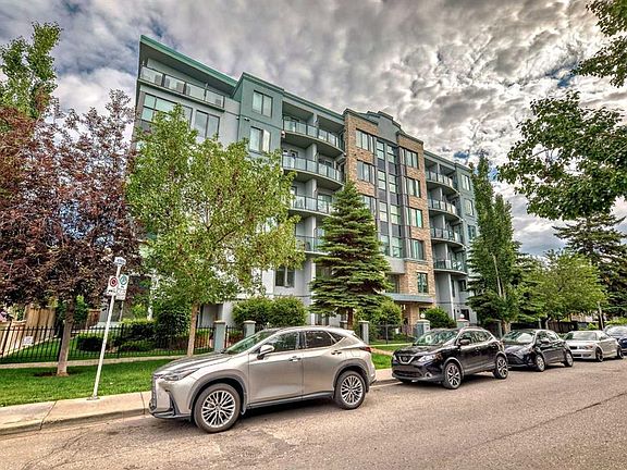 3rd image of 328 S 21st Ave SW #311