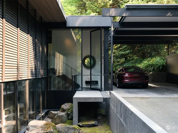 5248 W Mercer Way, Mercer Island, WA 98040