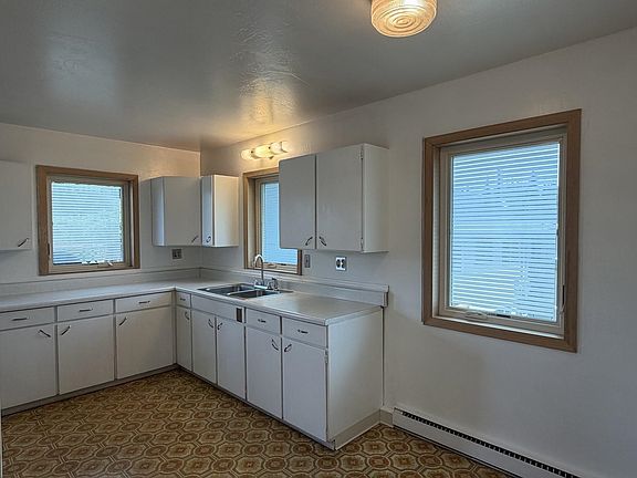 5th image of 1527 Aurora Dr