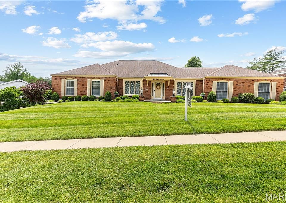 1st image of 287 Glen Valley Dr